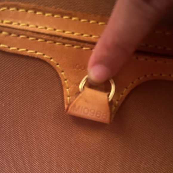 ‼️SOLD‼️Authentic LV Ellipse - Picture 11 of 11